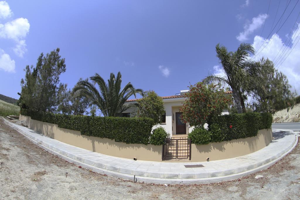 Eve Pissouri Xιnisteri Villa Rum bild